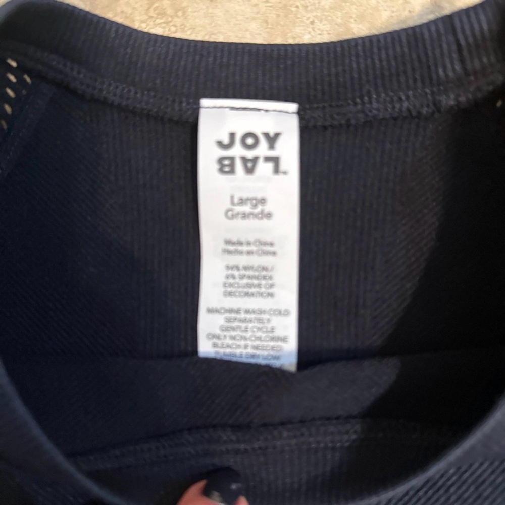 JoyLab Black Crop Top - Picture 2 of 3